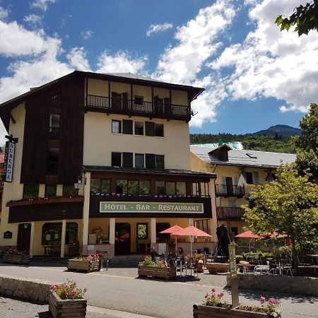 Auberge Roche Grande Entraunes Exteriér fotografie